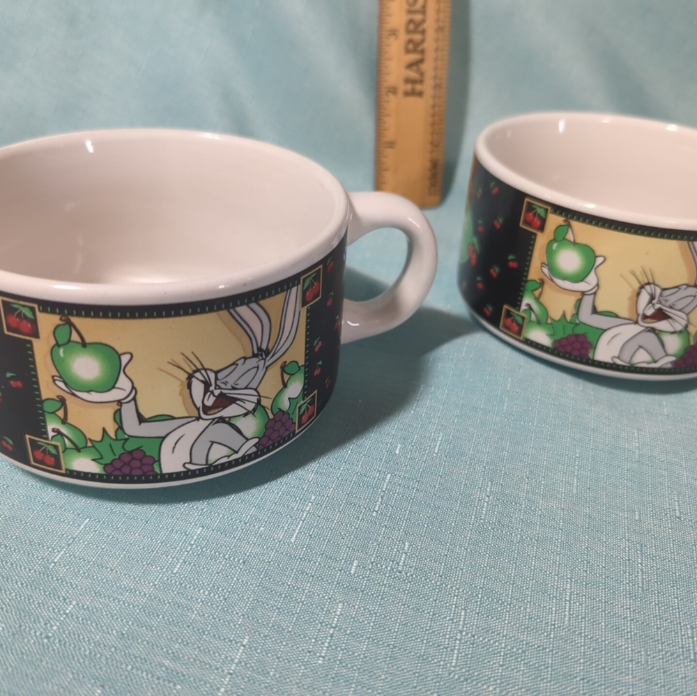 2 Looney Tunes Vintage 1998 Warner Bros Soup Mug Cup Bugs Bunny Sylvester Tweety